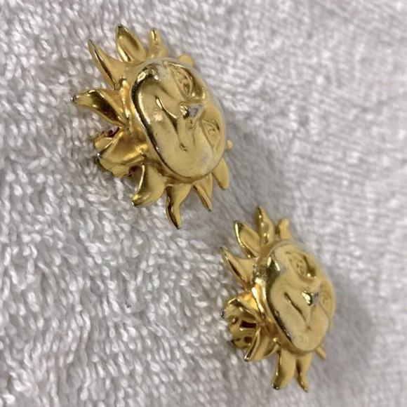 Vintage Gold  Tone Happy Face Sun Clip On Earrings - Picture 7 of 8
